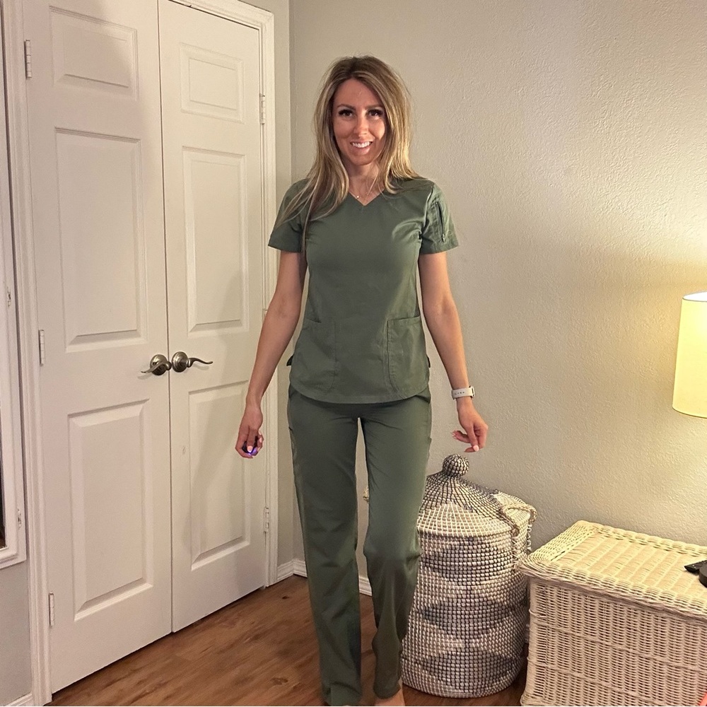 Dickies Dynamix Small Tall olive green scrub pants